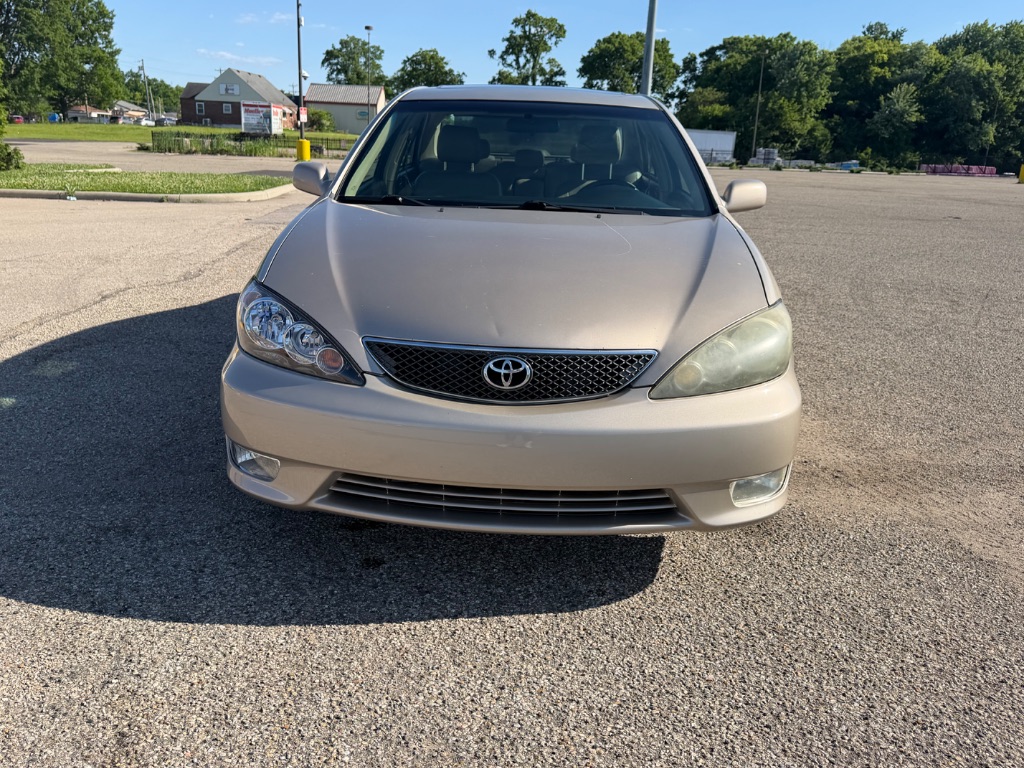 2005 Toyota Camry's photo